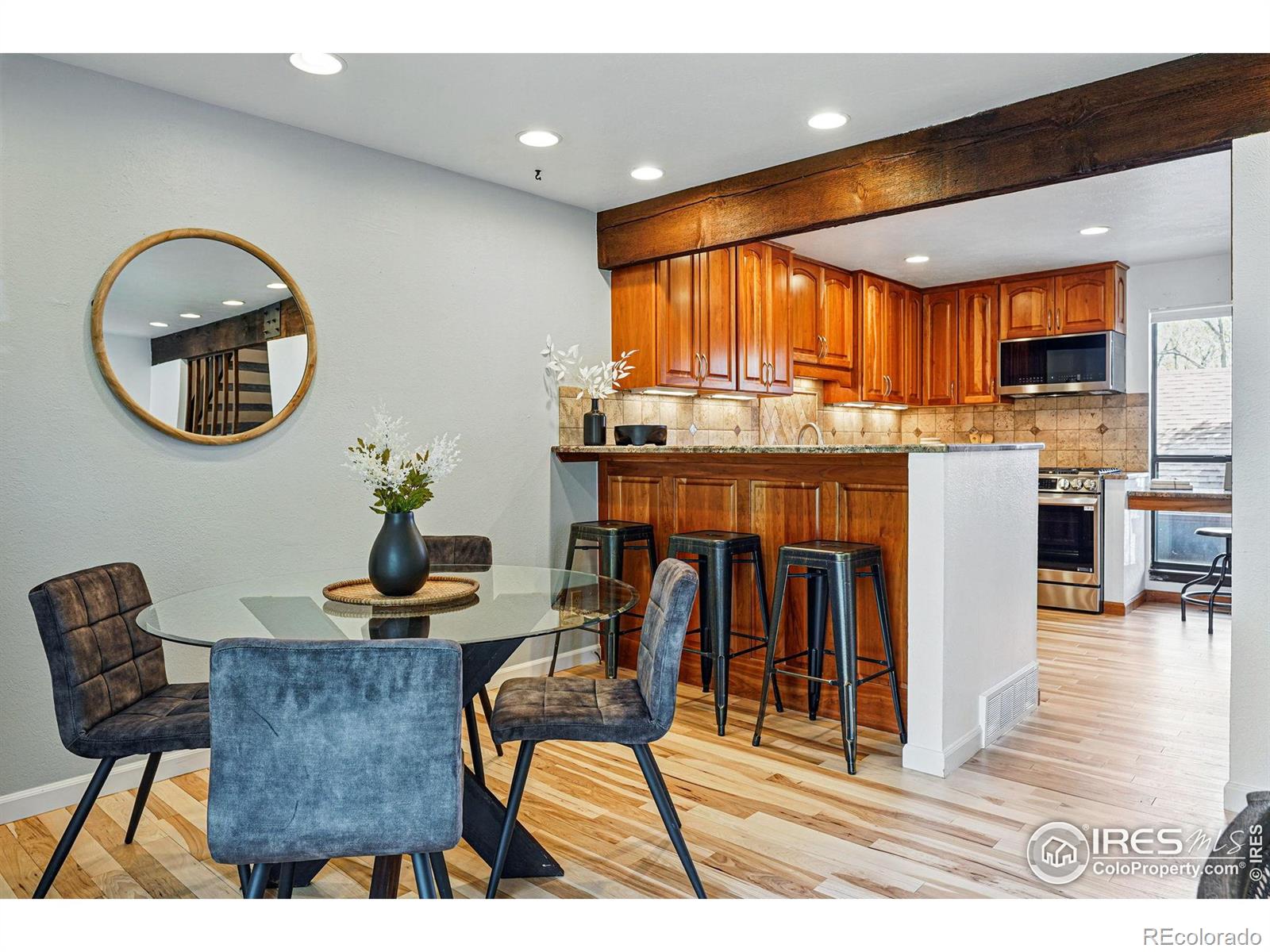 MLS Image #11 for 4604  greenbriar court,boulder, Colorado
