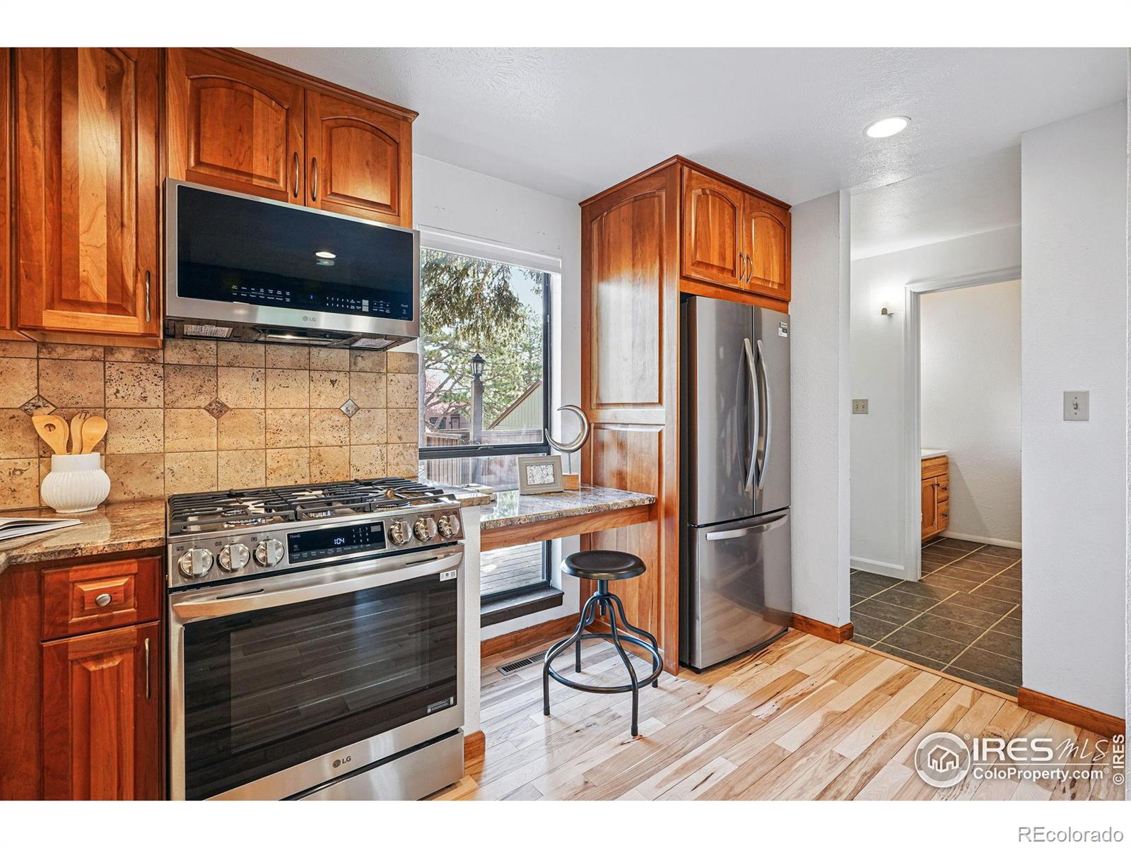 MLS Image #14 for 4604  greenbriar court,boulder, Colorado