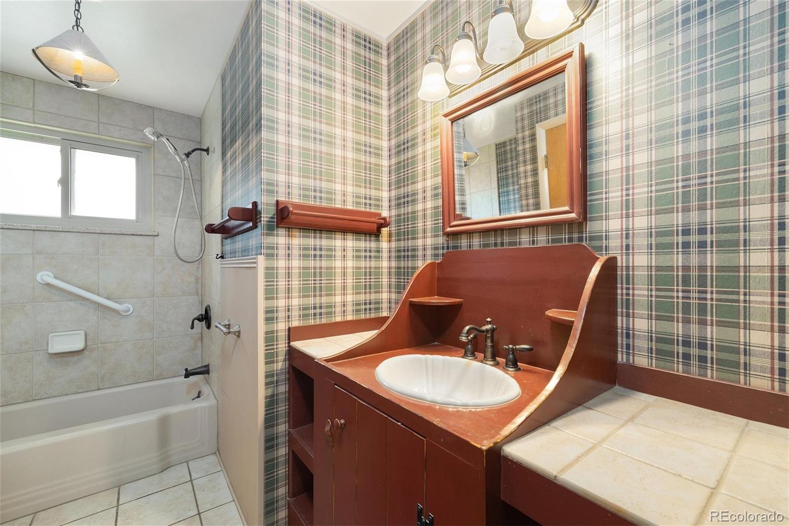 MLS Image #14 for 10868 w 70th avenue,arvada, Colorado