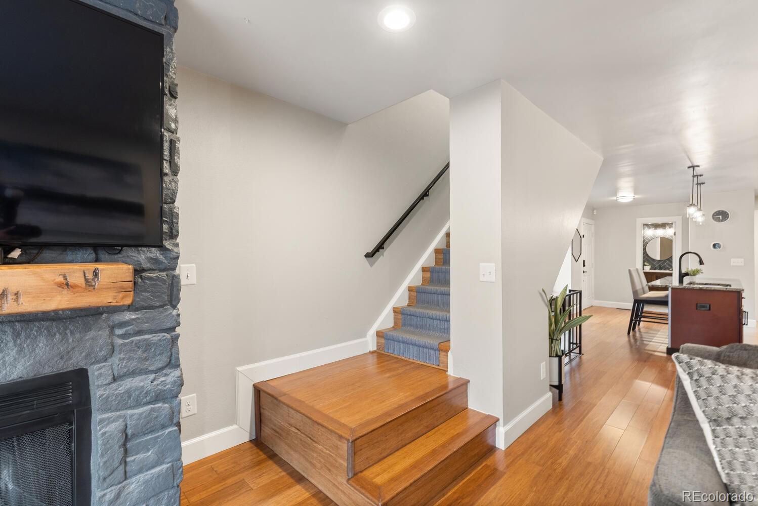 MLS Image #14 for 7476 e arkansas avenue,denver, Colorado