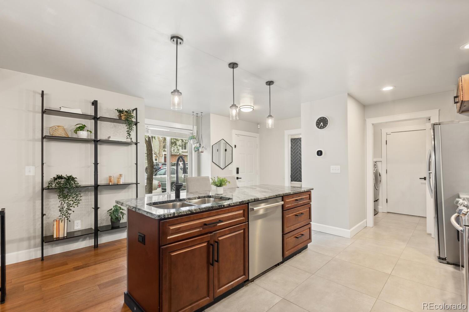 MLS Image #6 for 7476 e arkansas avenue,denver, Colorado
