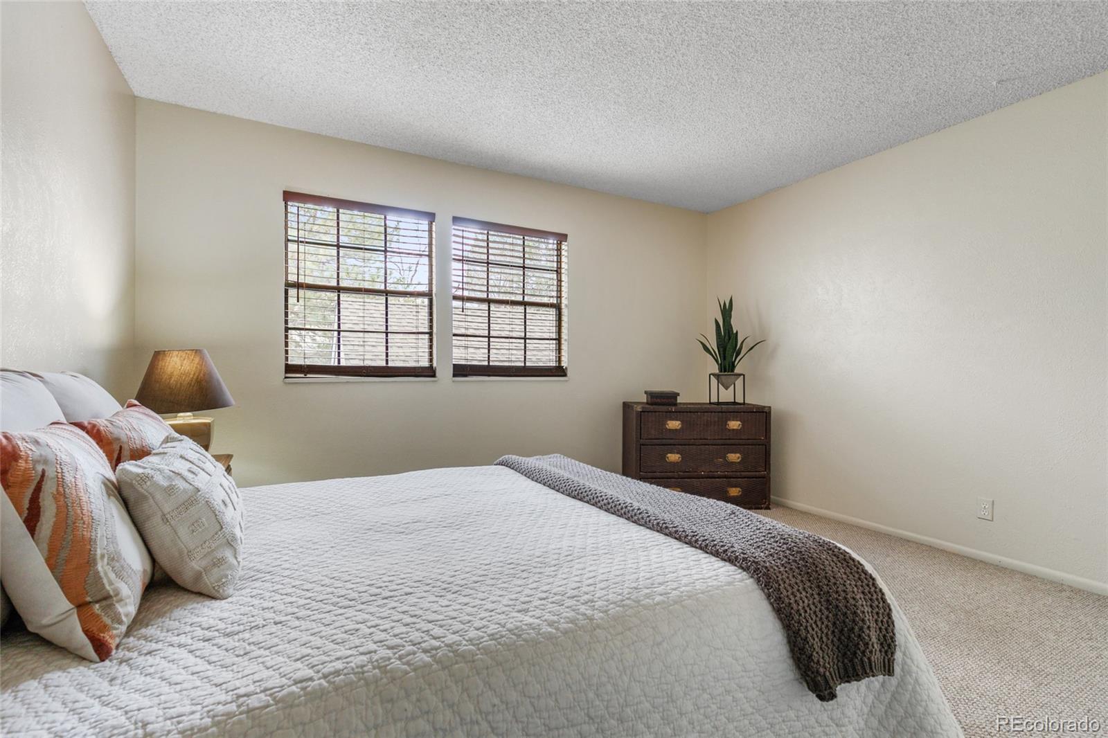 MLS Image #30 for 2770 s elmira street,denver, Colorado