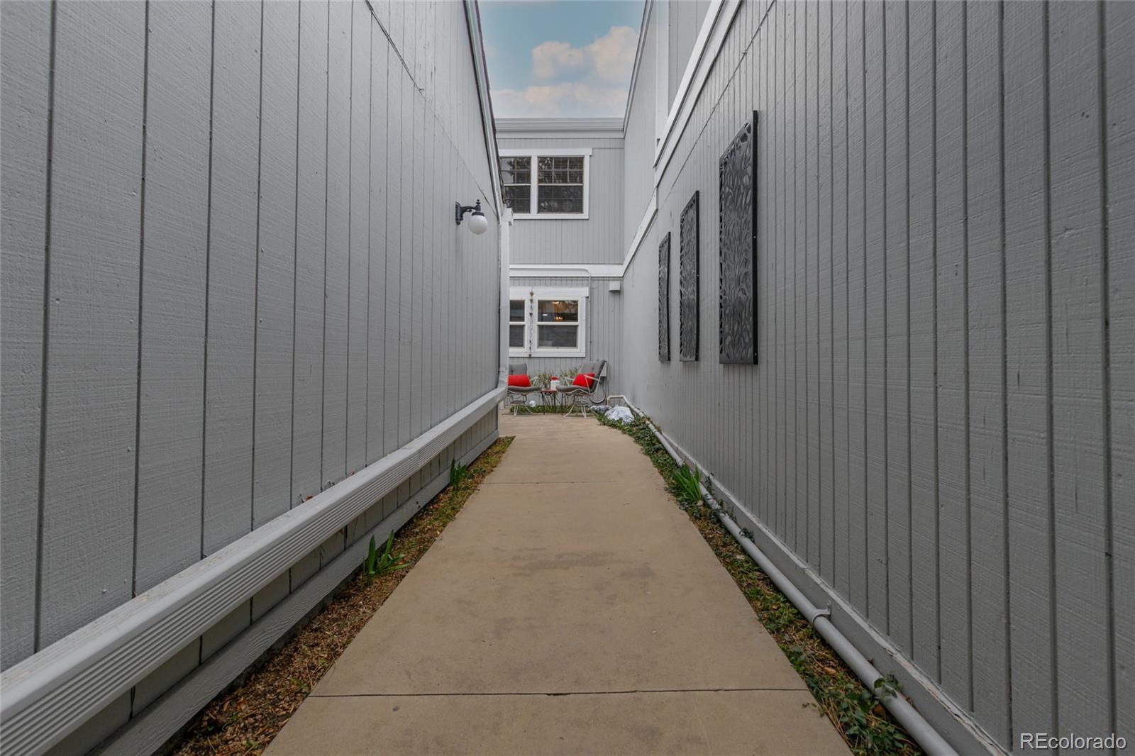 MLS Image #39 for 2770 s elmira street,denver, Colorado