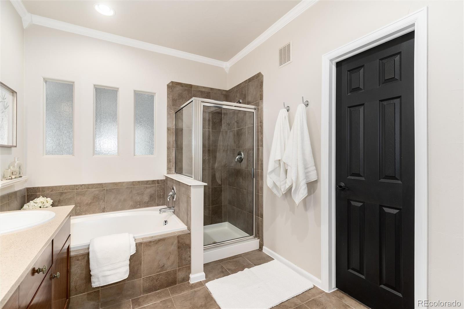 MLS Image #33 for 7777 e 23rd avenue 201,denver, Colorado
