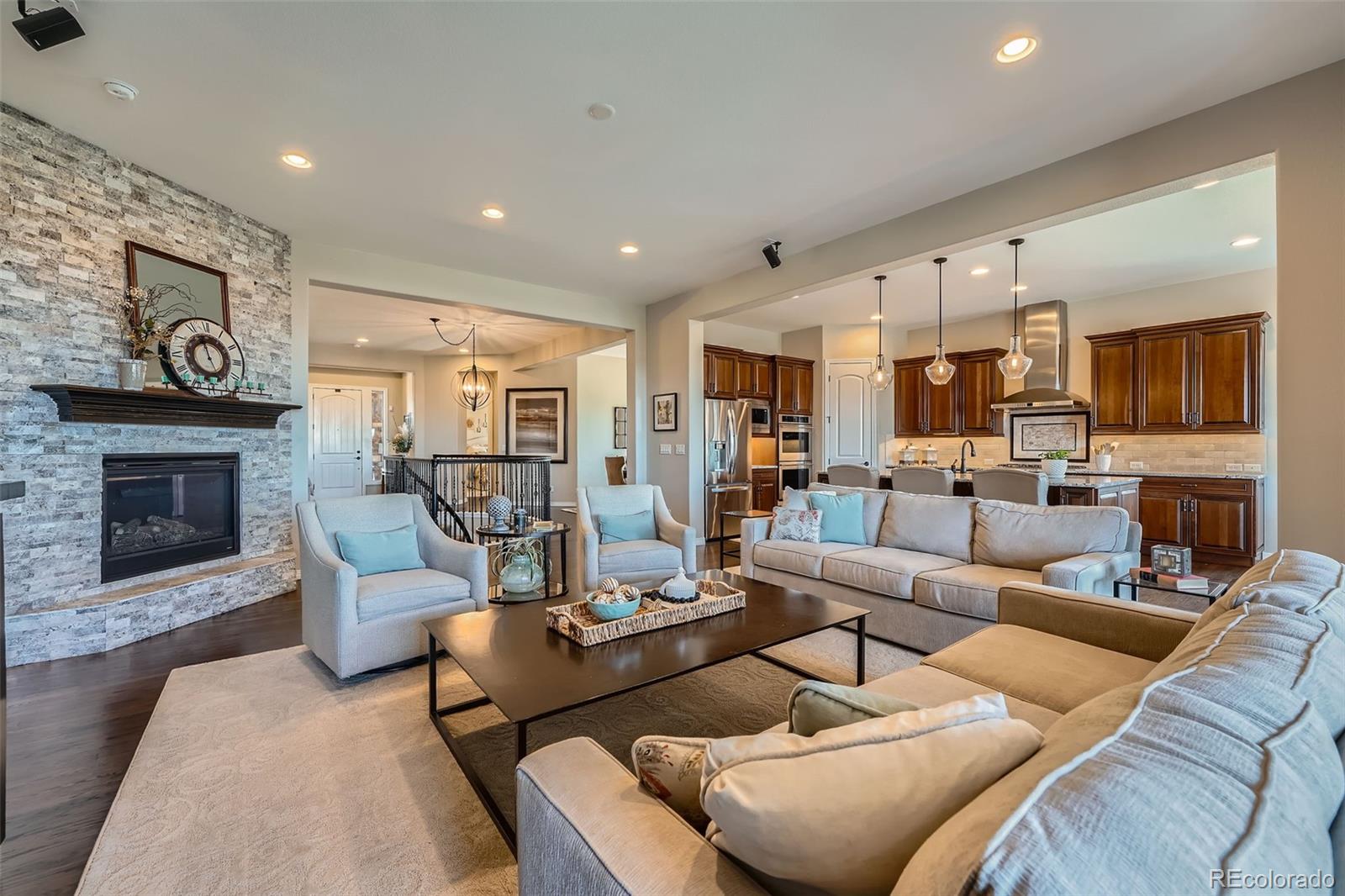 MLS Image #5 for 10646  winding pine point,highlands ranch, Colorado