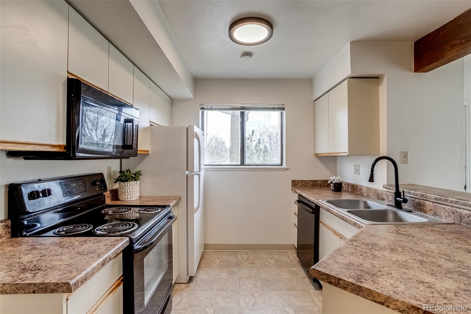 MLS Image #12 for 60 s boulder ,boulder, Colorado