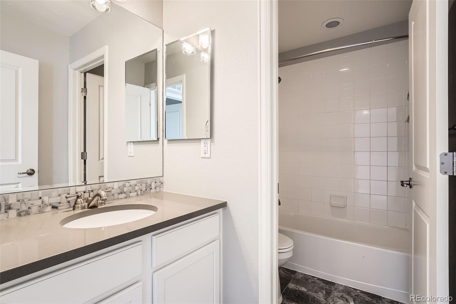 MLS Image #18 for 14732 e poundstone drive,aurora, Colorado