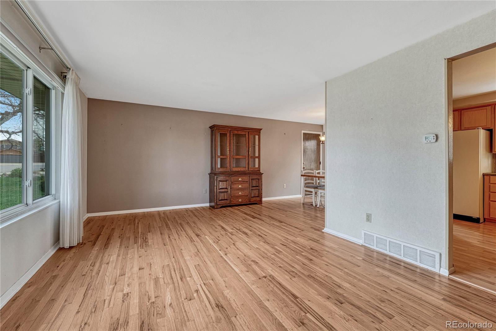 MLS Image #2 for 7425 s dexter street,centennial, Colorado