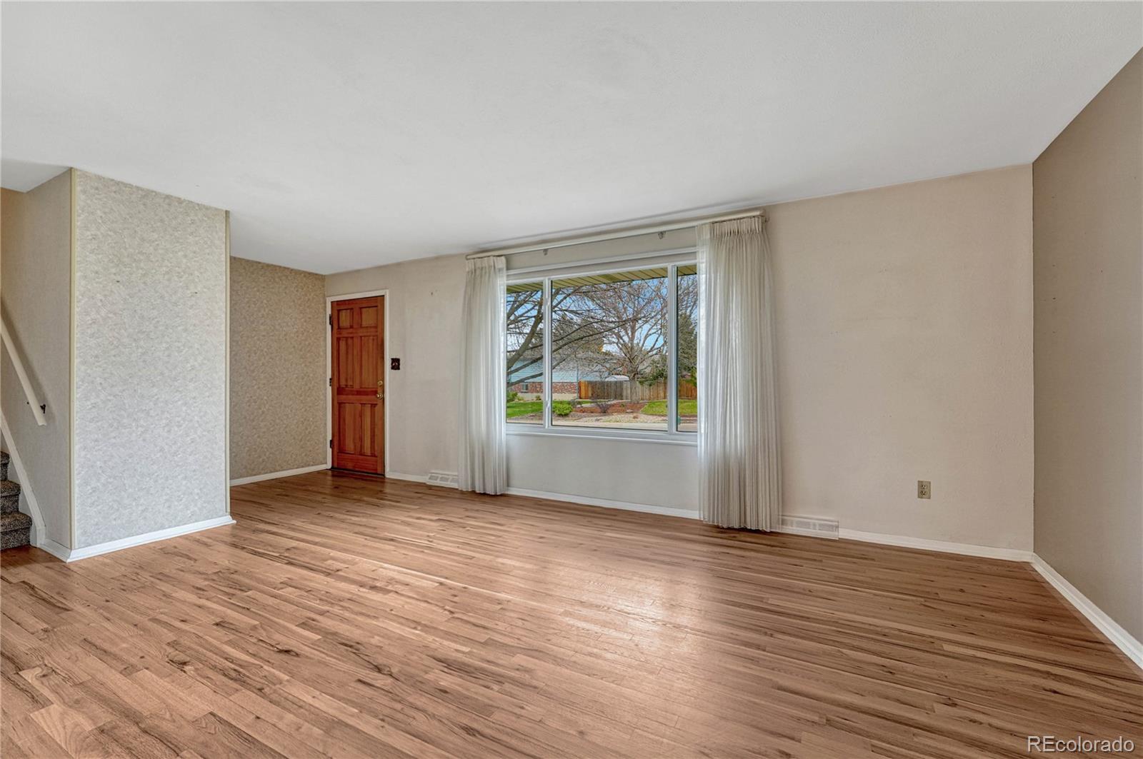 MLS Image #4 for 7425 s dexter street,centennial, Colorado