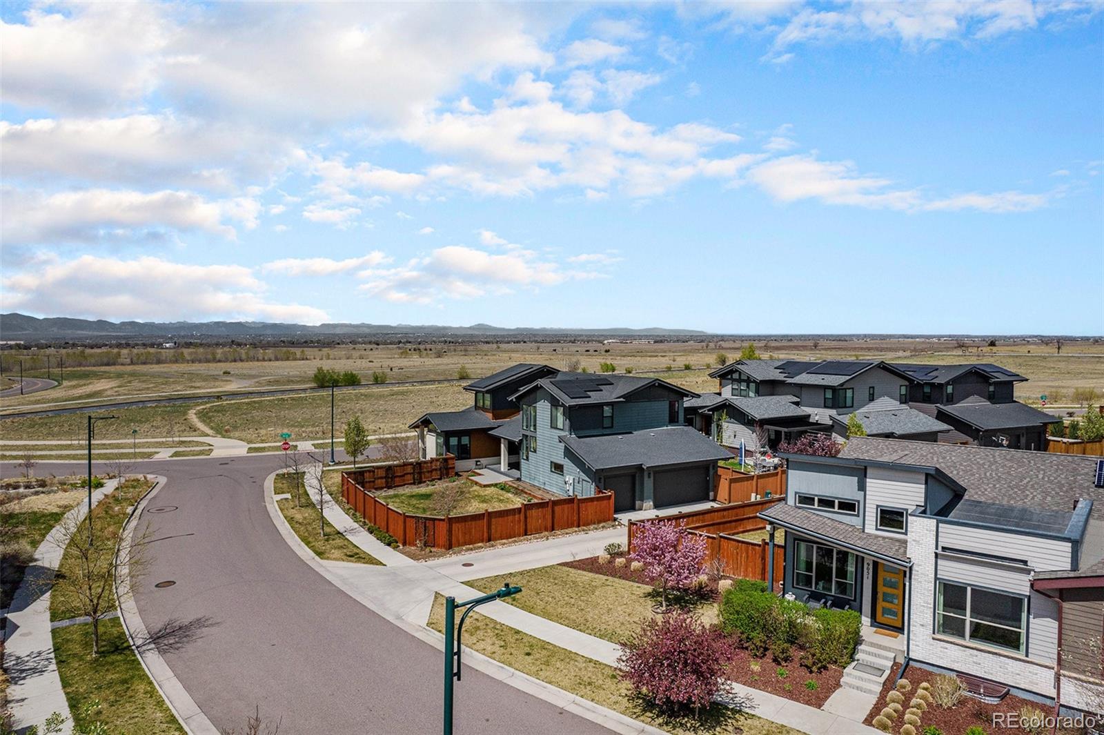 MLS Image #15 for 9051 e 61st avenue,denver, Colorado