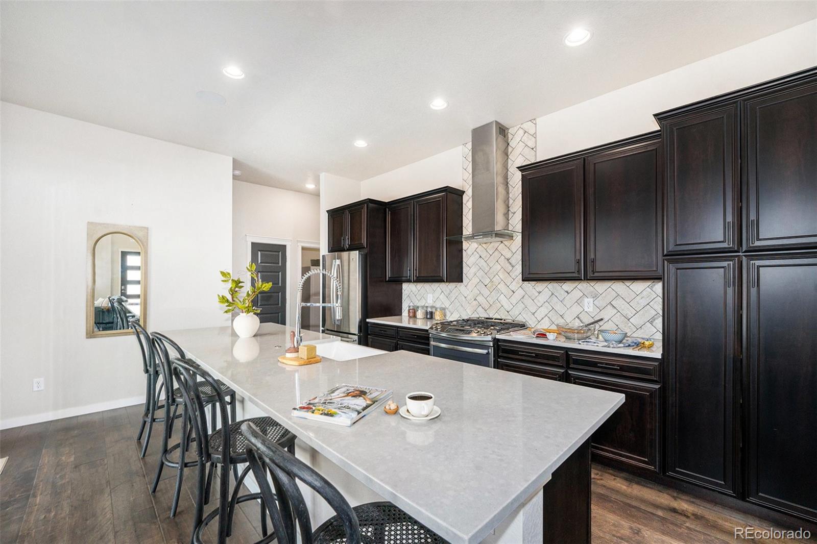 MLS Image #25 for 9051 e 61st avenue,denver, Colorado