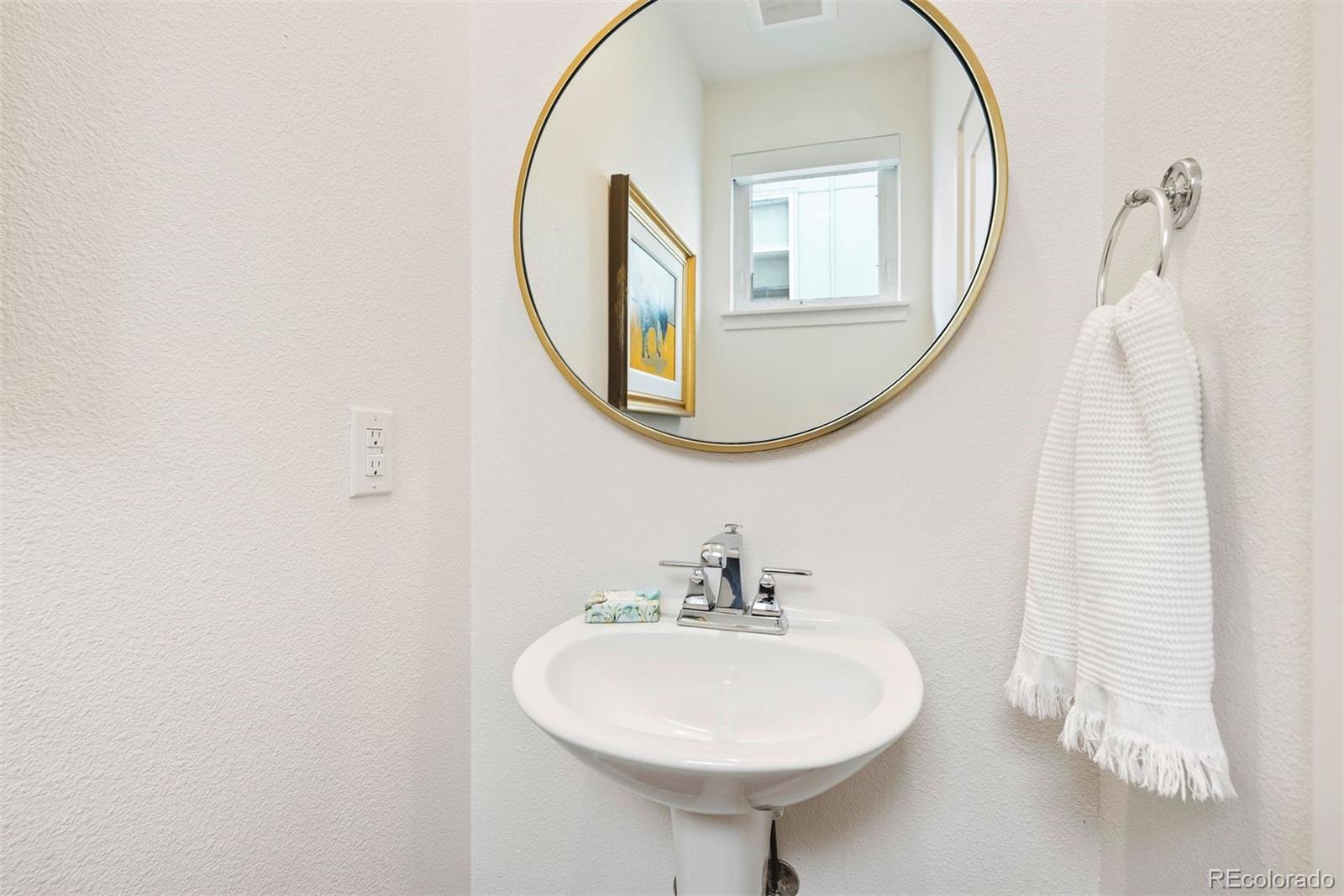 MLS Image #13 for 854  kalamath street,denver, Colorado