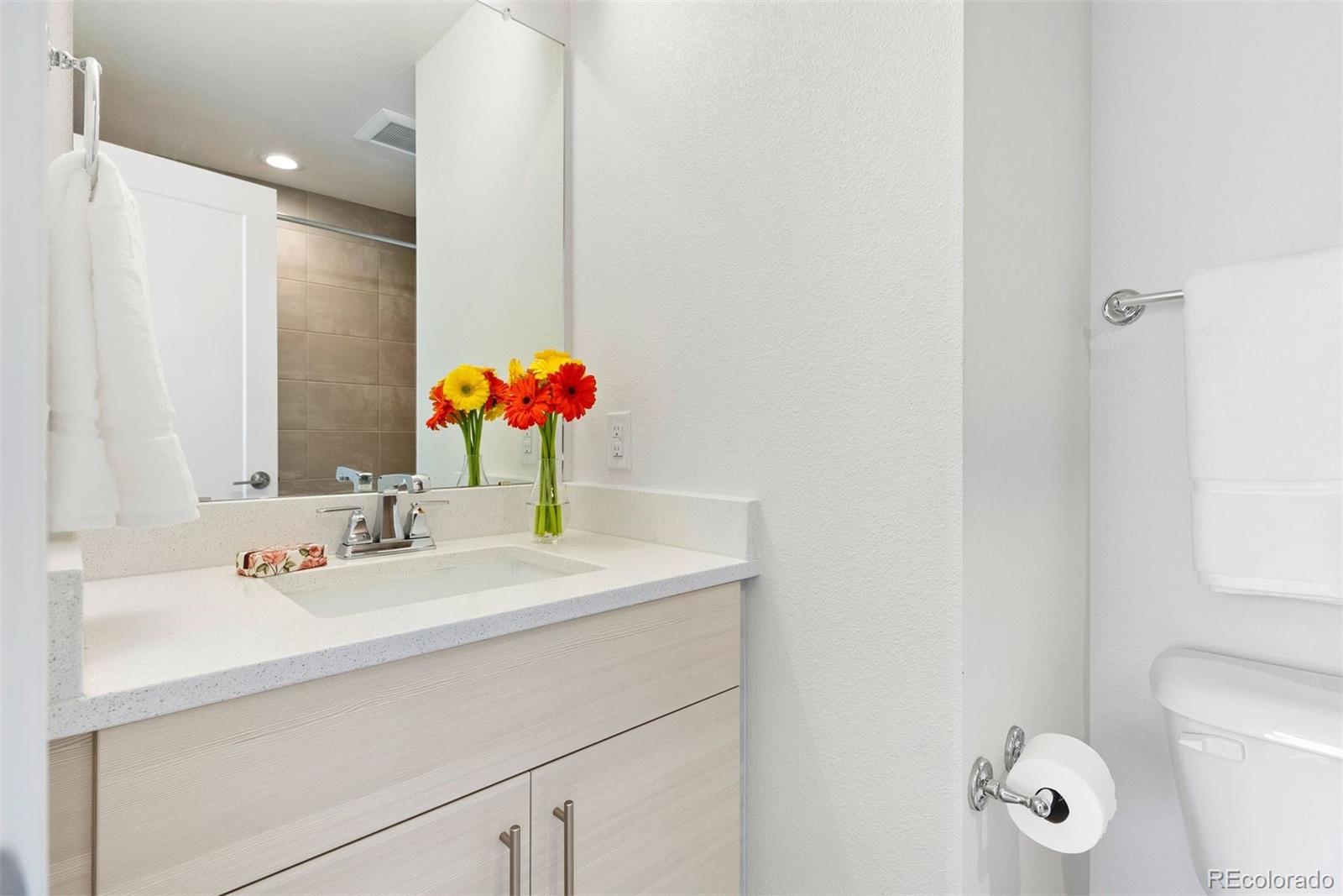 MLS Image #16 for 854  kalamath street,denver, Colorado