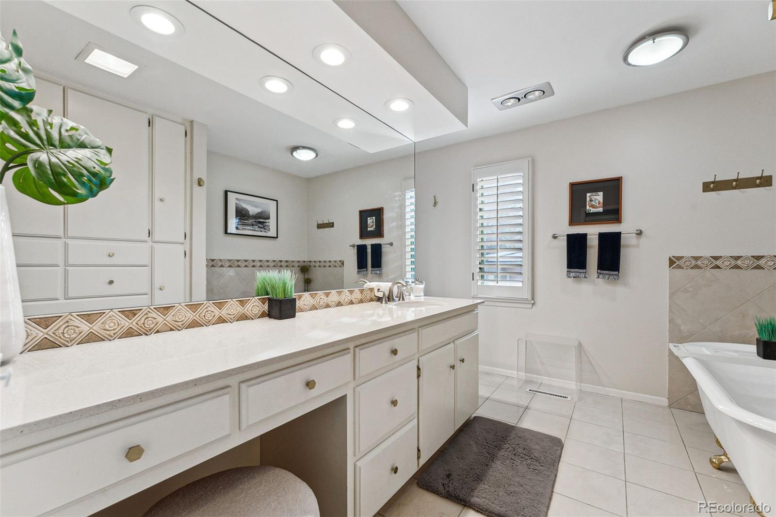MLS Image #20 for 4032 s olive street,denver, Colorado