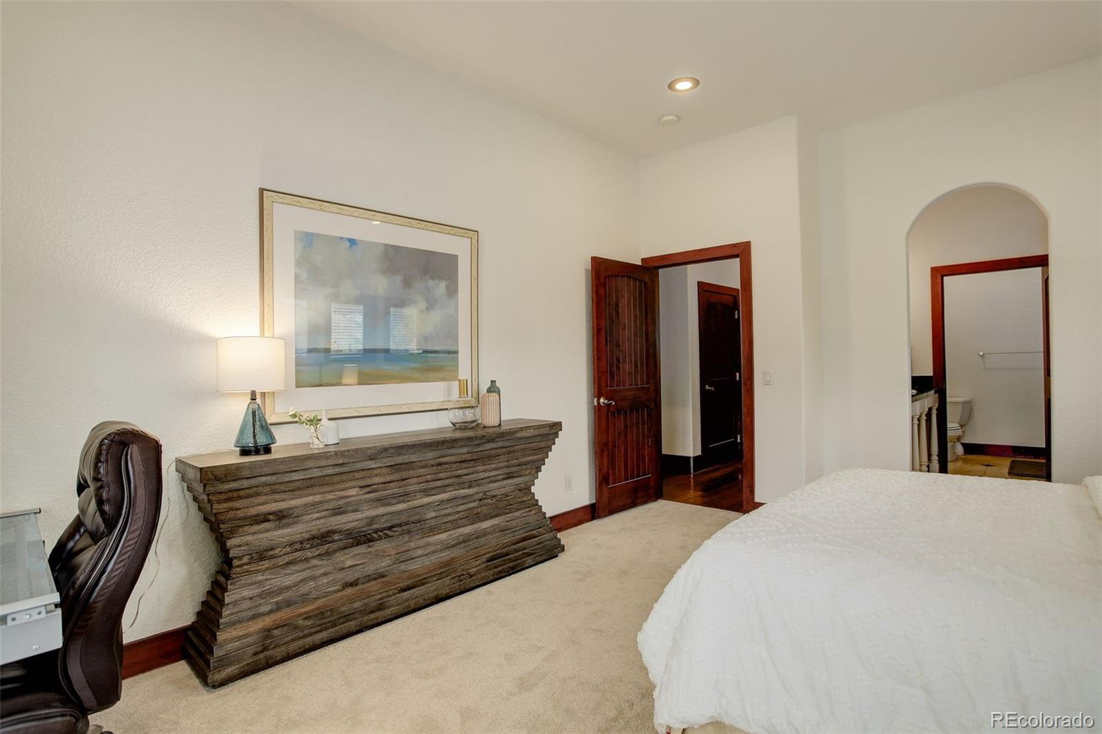 MLS Image #14 for 2931 s cook street,denver, Colorado