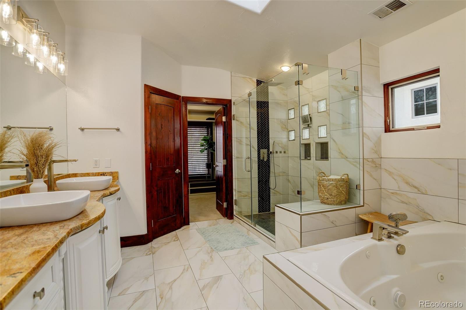 MLS Image #22 for 2931 s cook street,denver, Colorado