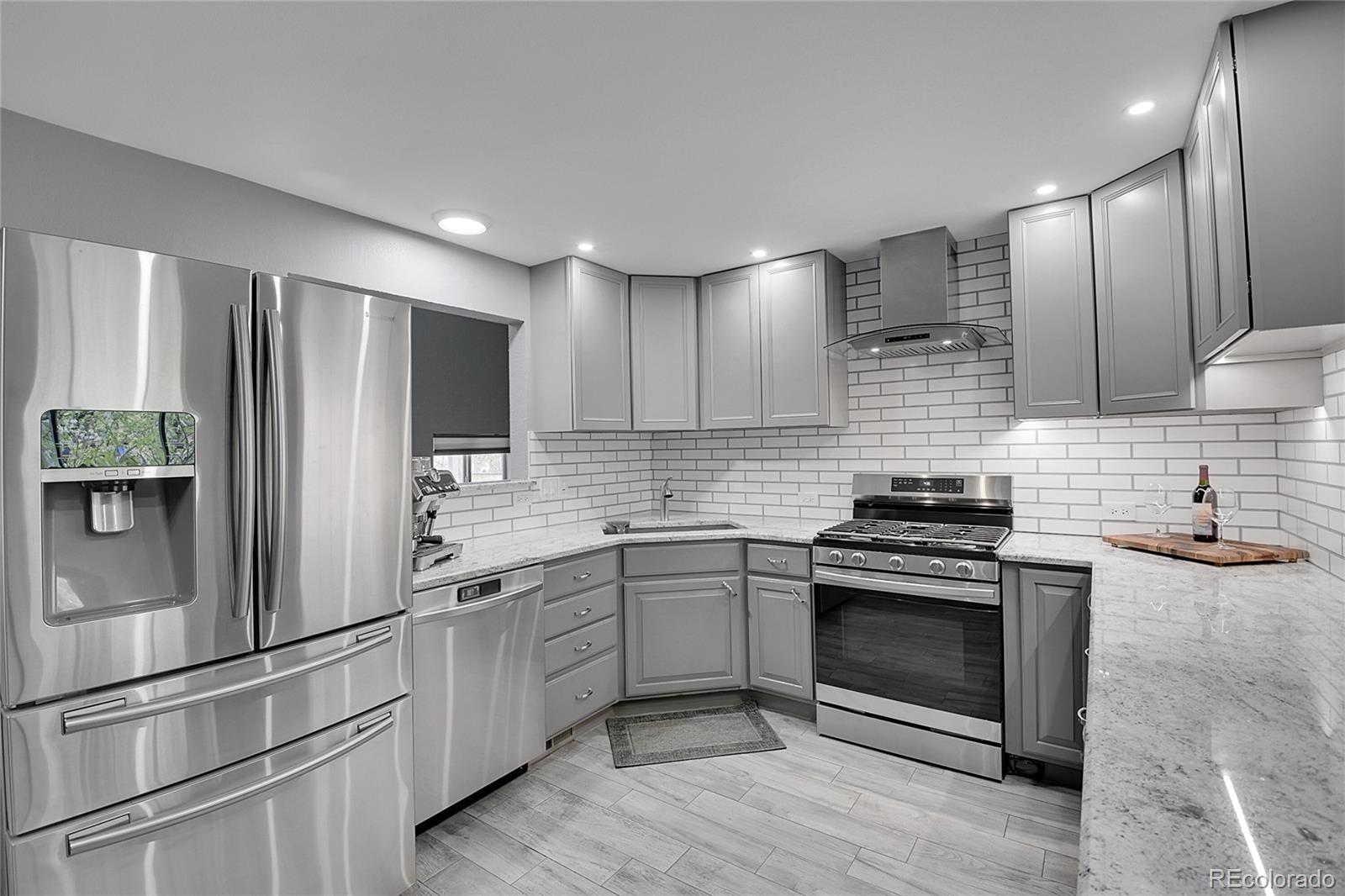 MLS Image #10 for 4924 s flower way,littleton, Colorado