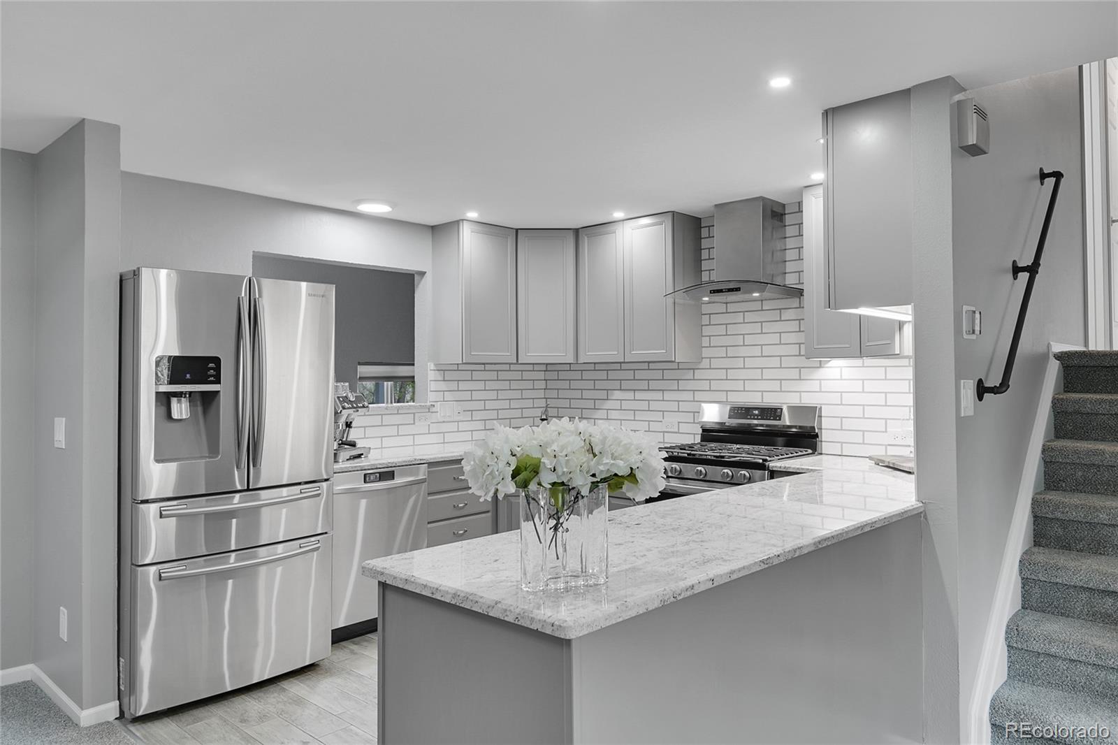 MLS Image #9 for 4924 s flower way,littleton, Colorado