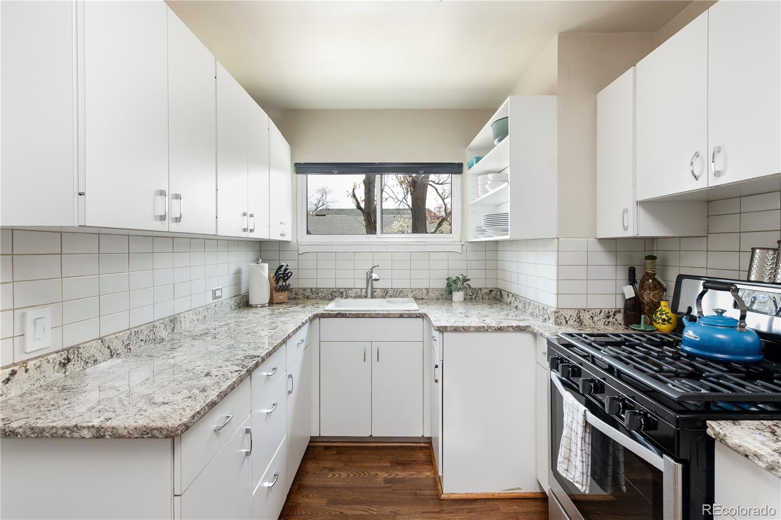 MLS Image #5 for 489 s gaylord street,denver, Colorado