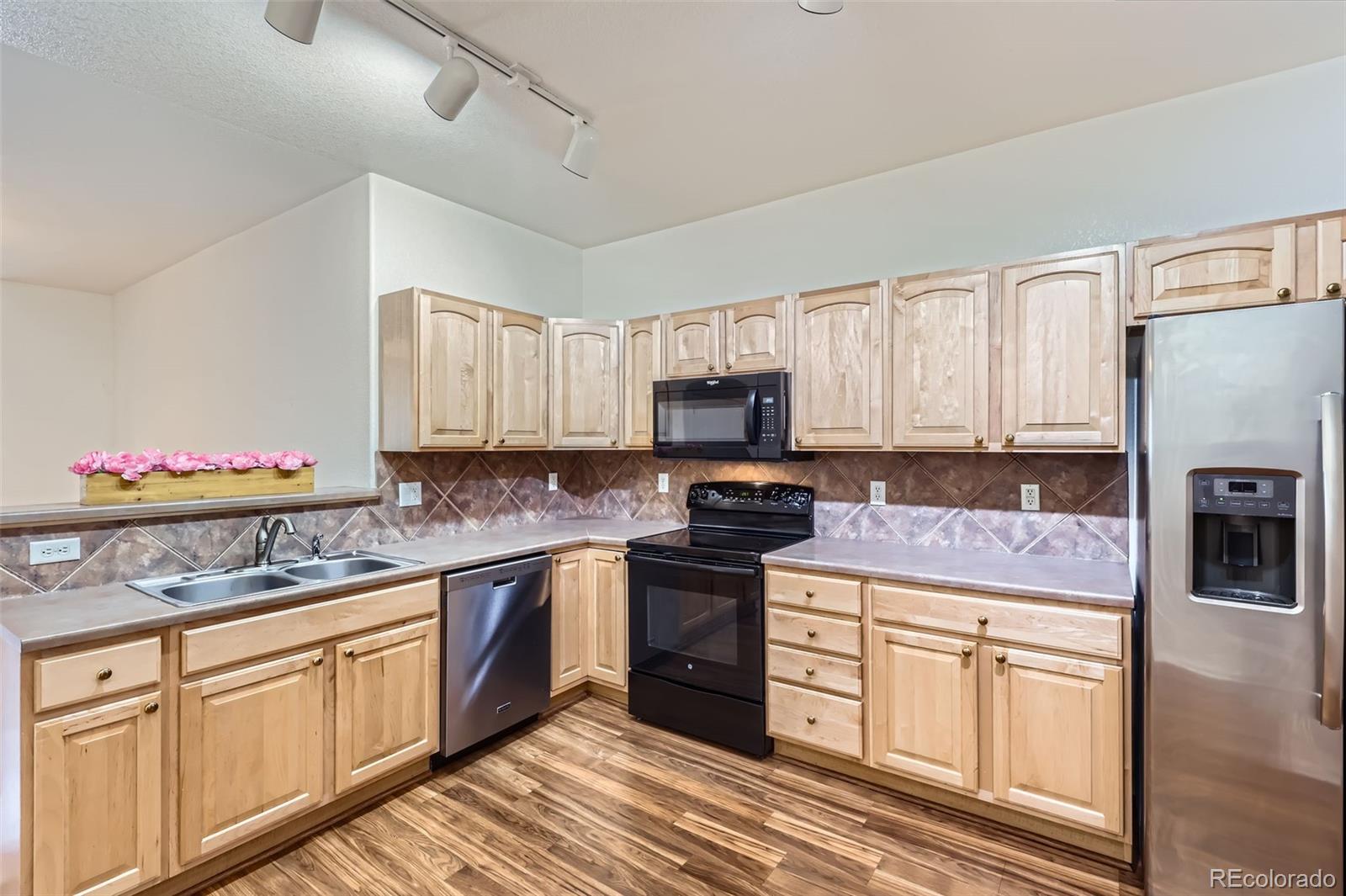 MLS Image #11 for 4222 s blackhawk circle,aurora, Colorado