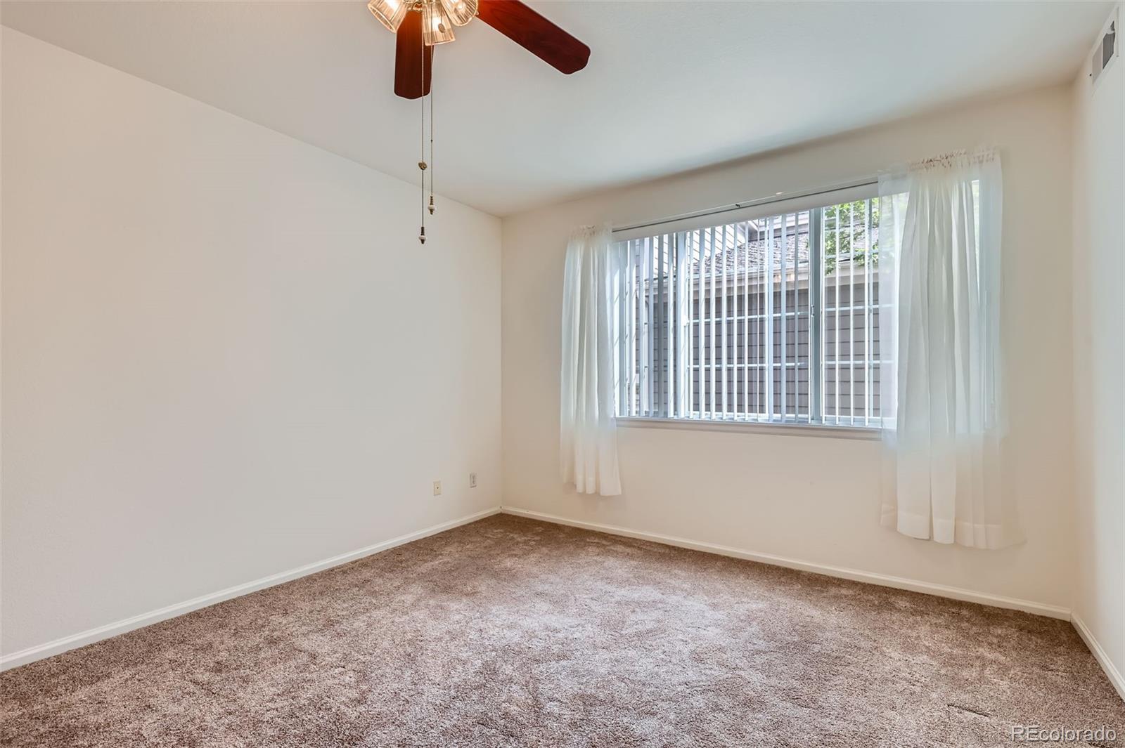 MLS Image #17 for 4222 s blackhawk circle,aurora, Colorado