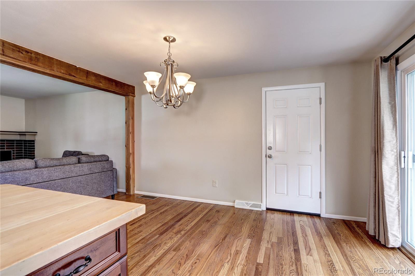 MLS Image #10 for 2872 s ivan way,denver, Colorado