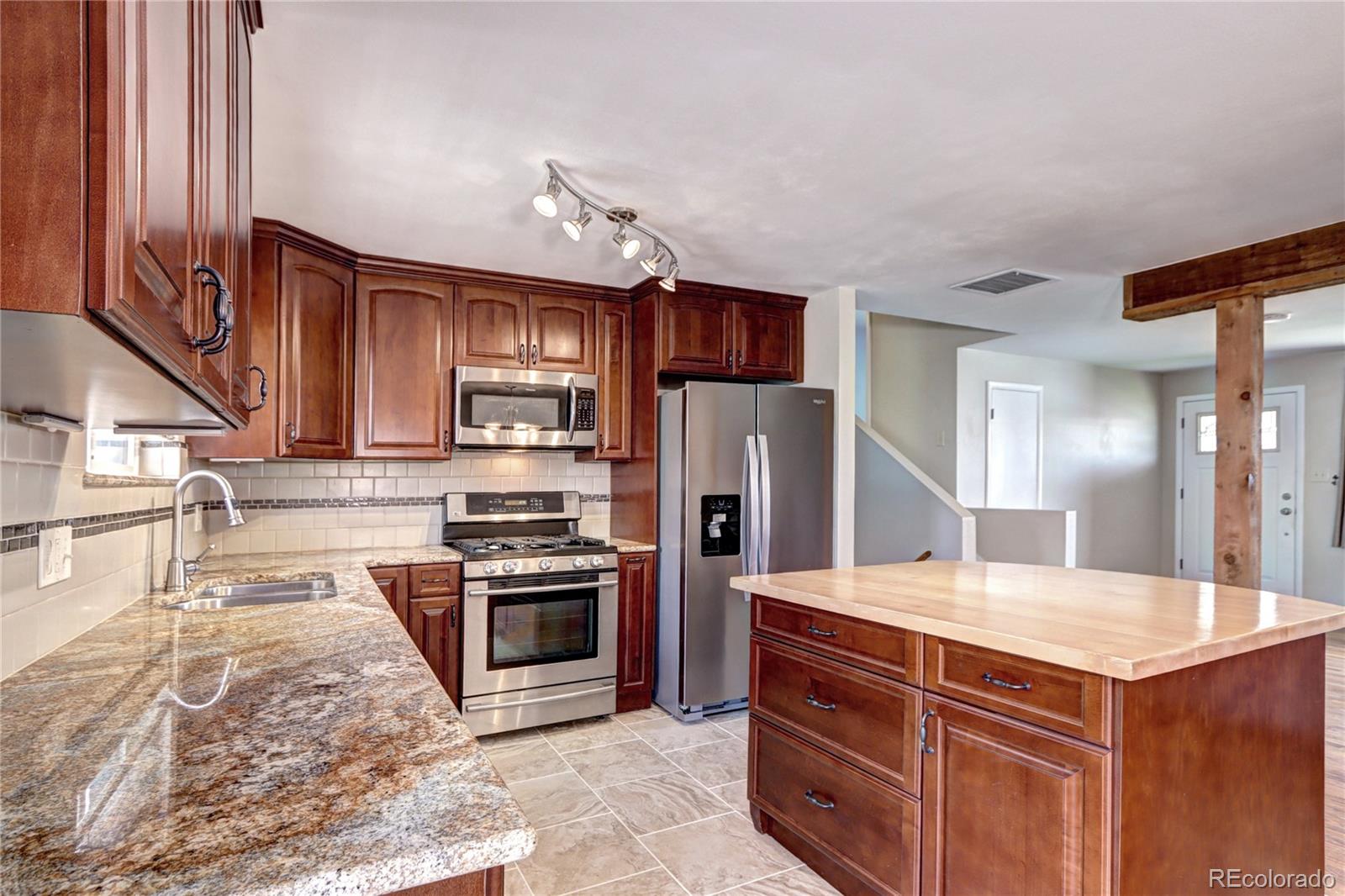 MLS Image #12 for 2872 s ivan way,denver, Colorado