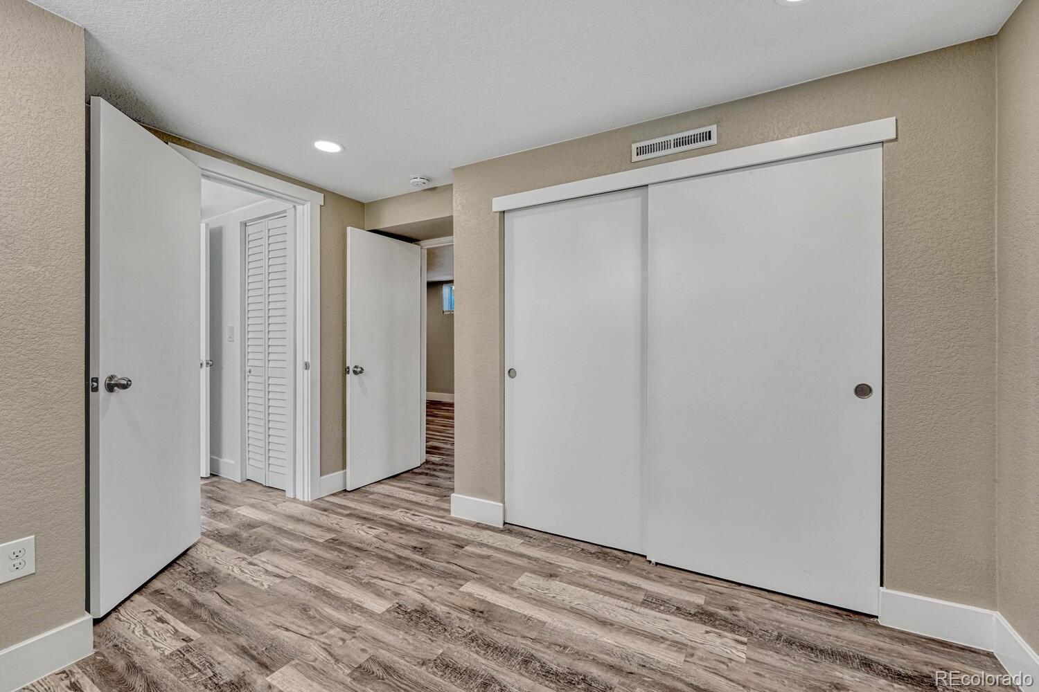 MLS Image #29 for 1490 s ivy way,denver, Colorado