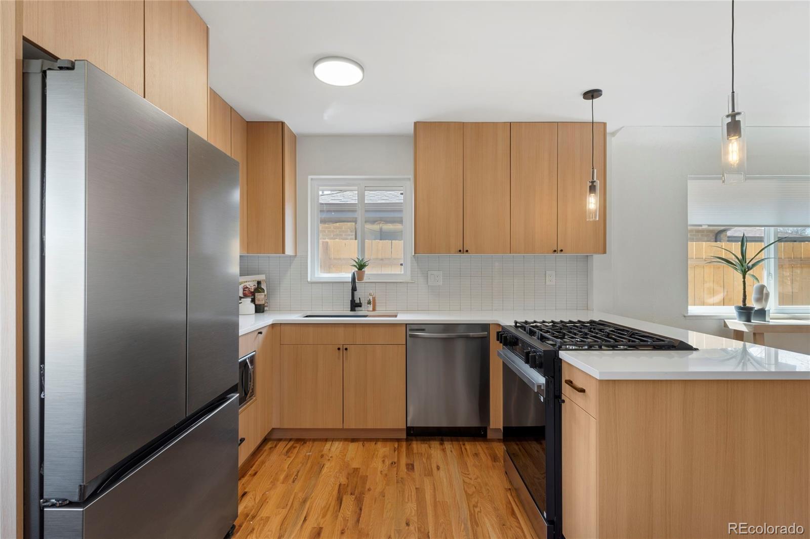 MLS Image #7 for 2804 n harrison street,denver, Colorado