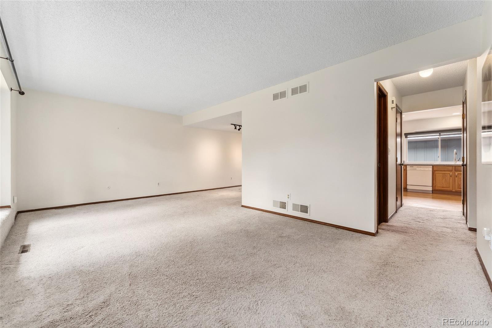 MLS Image #8 for 10208 e jewell avenue,aurora, Colorado