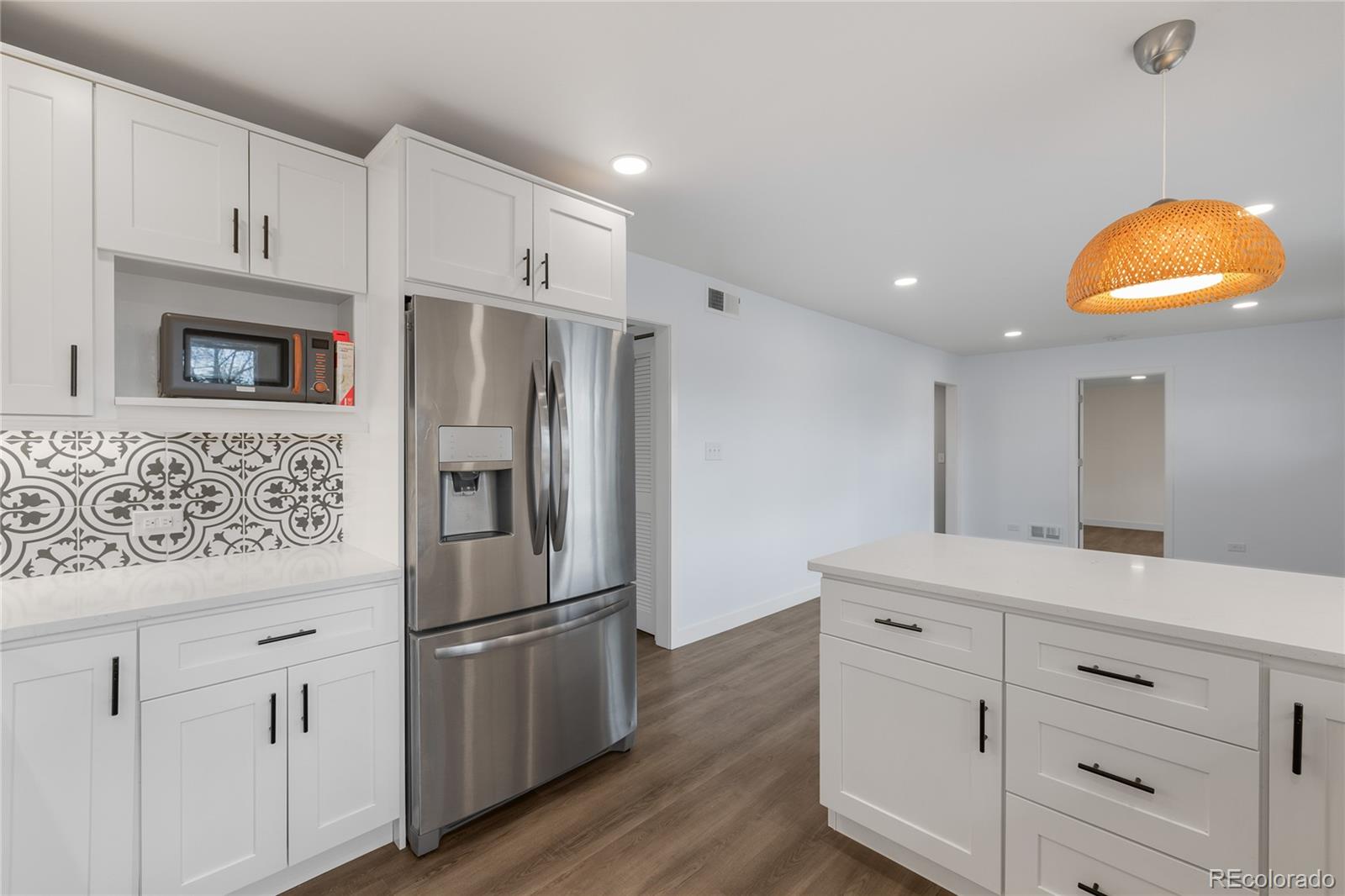 MLS Image #12 for 835 s shoshone street,denver, Colorado