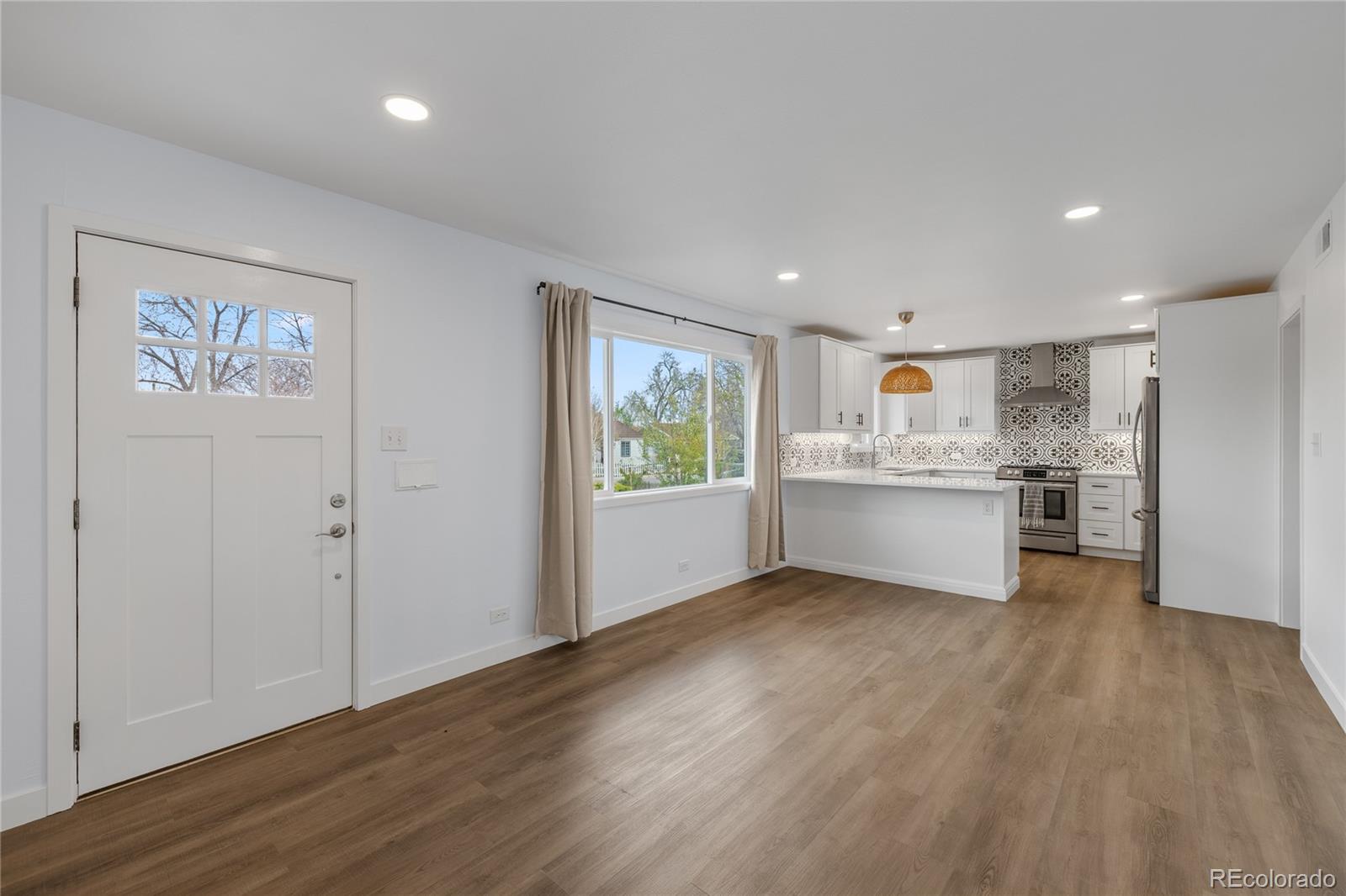 MLS Image #5 for 835 s shoshone street,denver, Colorado