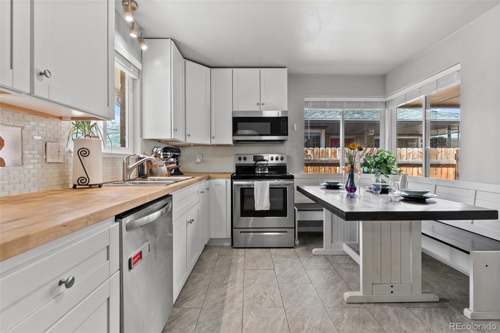 MLS Image #5 for 3667  hudson street,denver, Colorado