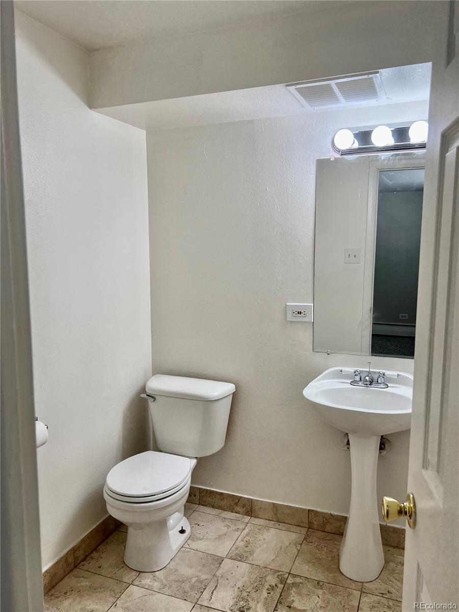 MLS Image #9 for 1390  emerson street,denver, Colorado