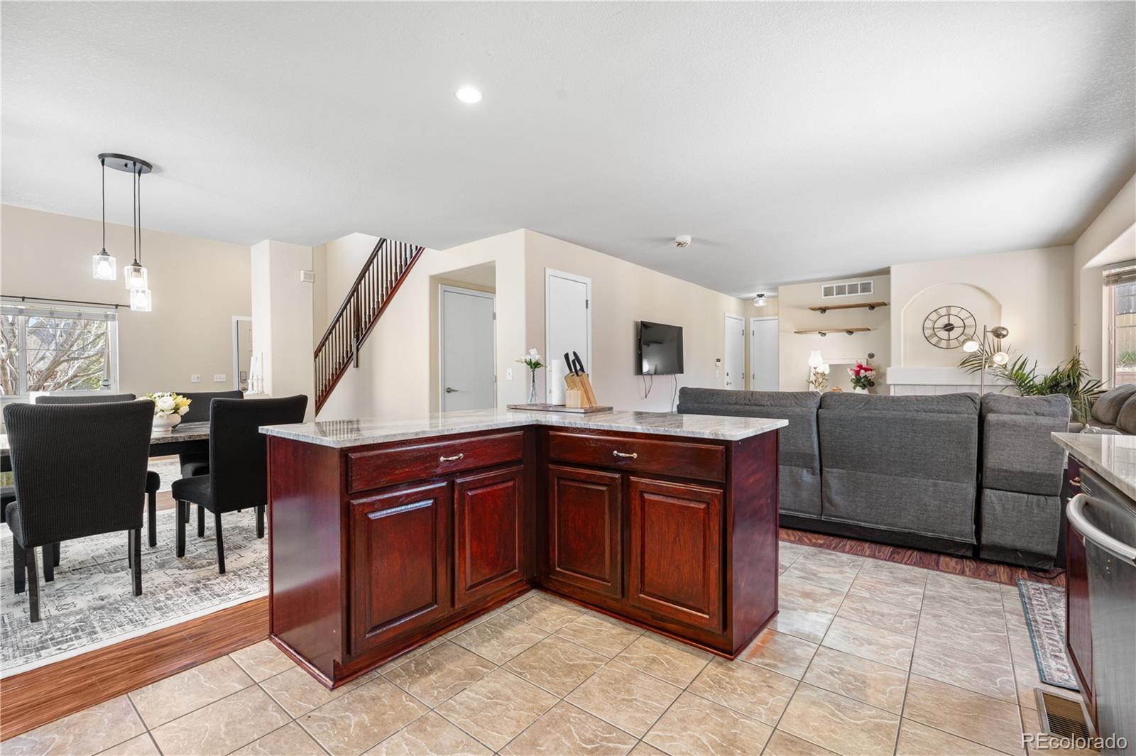MLS Image #10 for 3761 s orleans street,aurora, Colorado