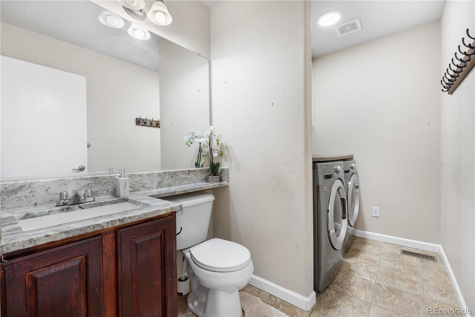 MLS Image #15 for 3761 s orleans street,aurora, Colorado