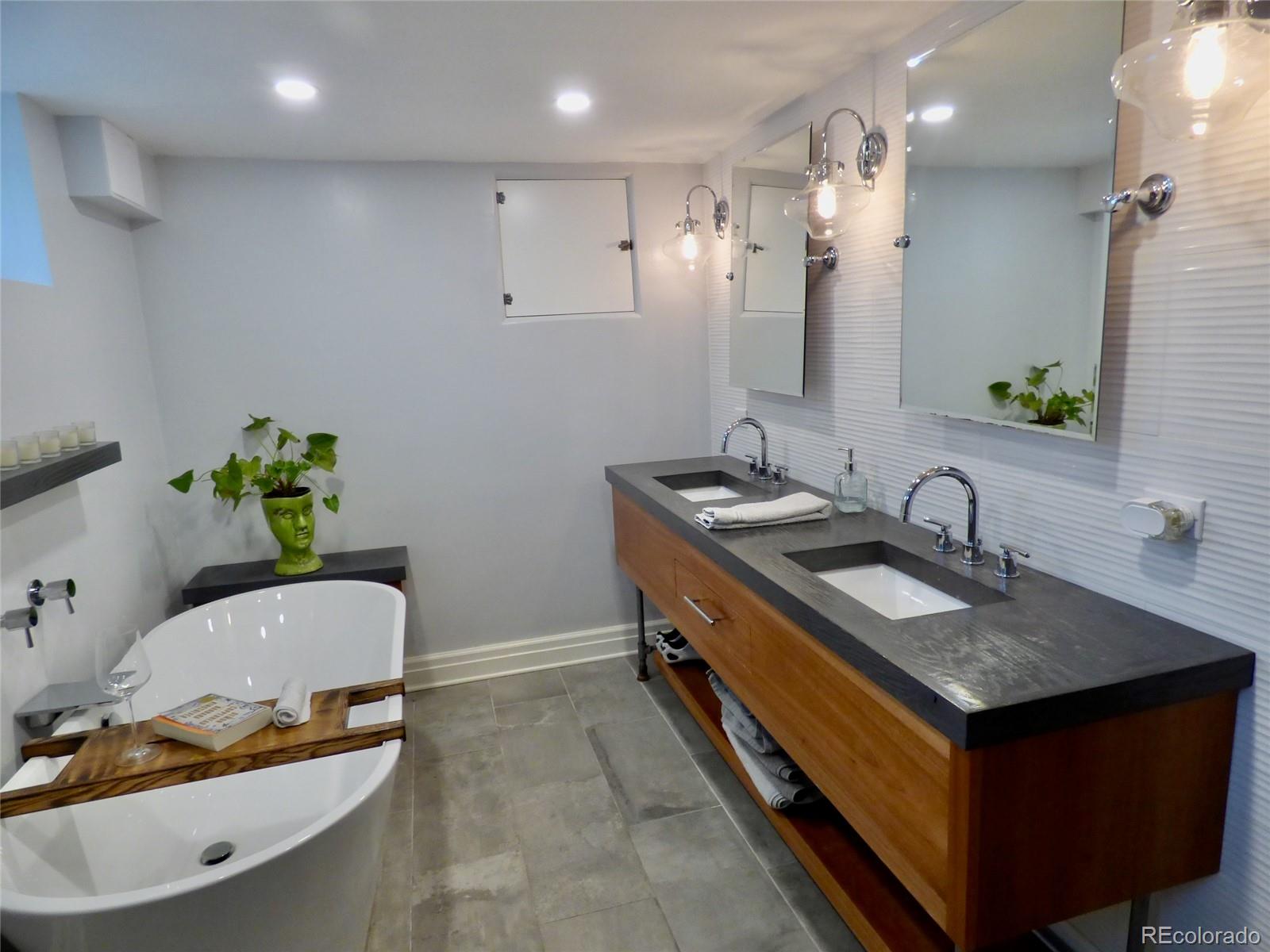 MLS Image #24 for 1315  grape street,denver, Colorado
