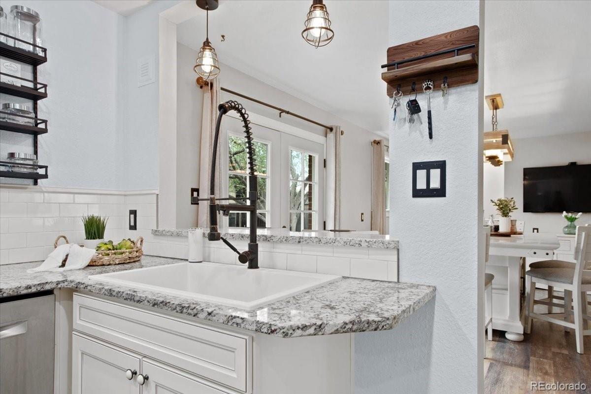 MLS Image #13 for 1359 s brentwood way,lakewood, Colorado