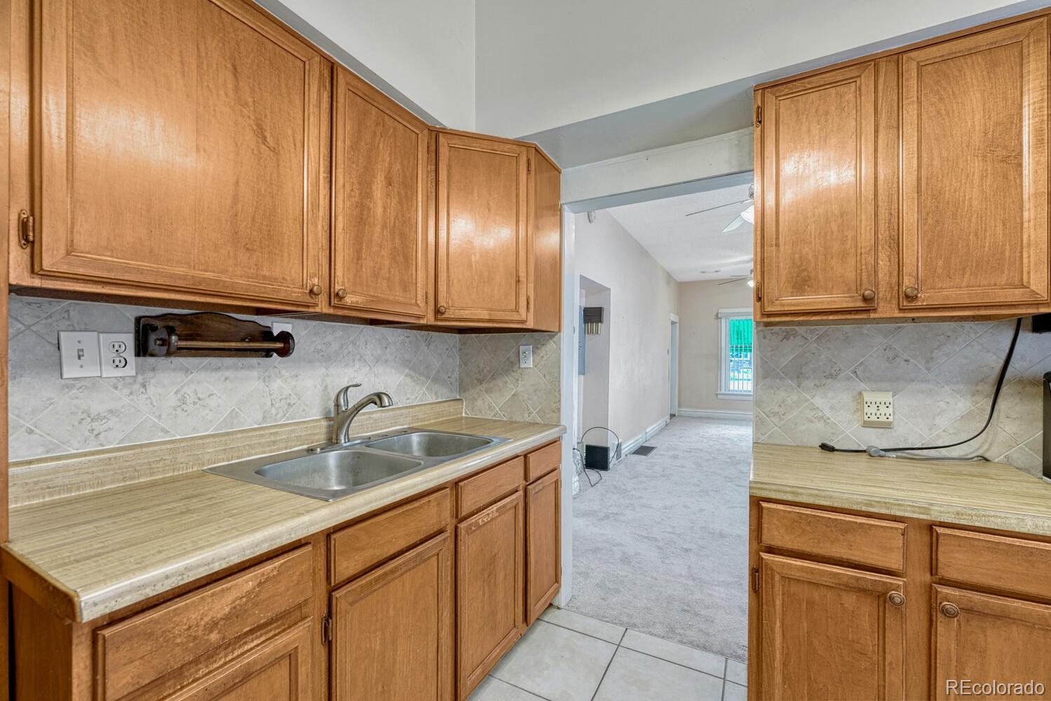 MLS Image #13 for 2421 w 38th avenue,denver, Colorado