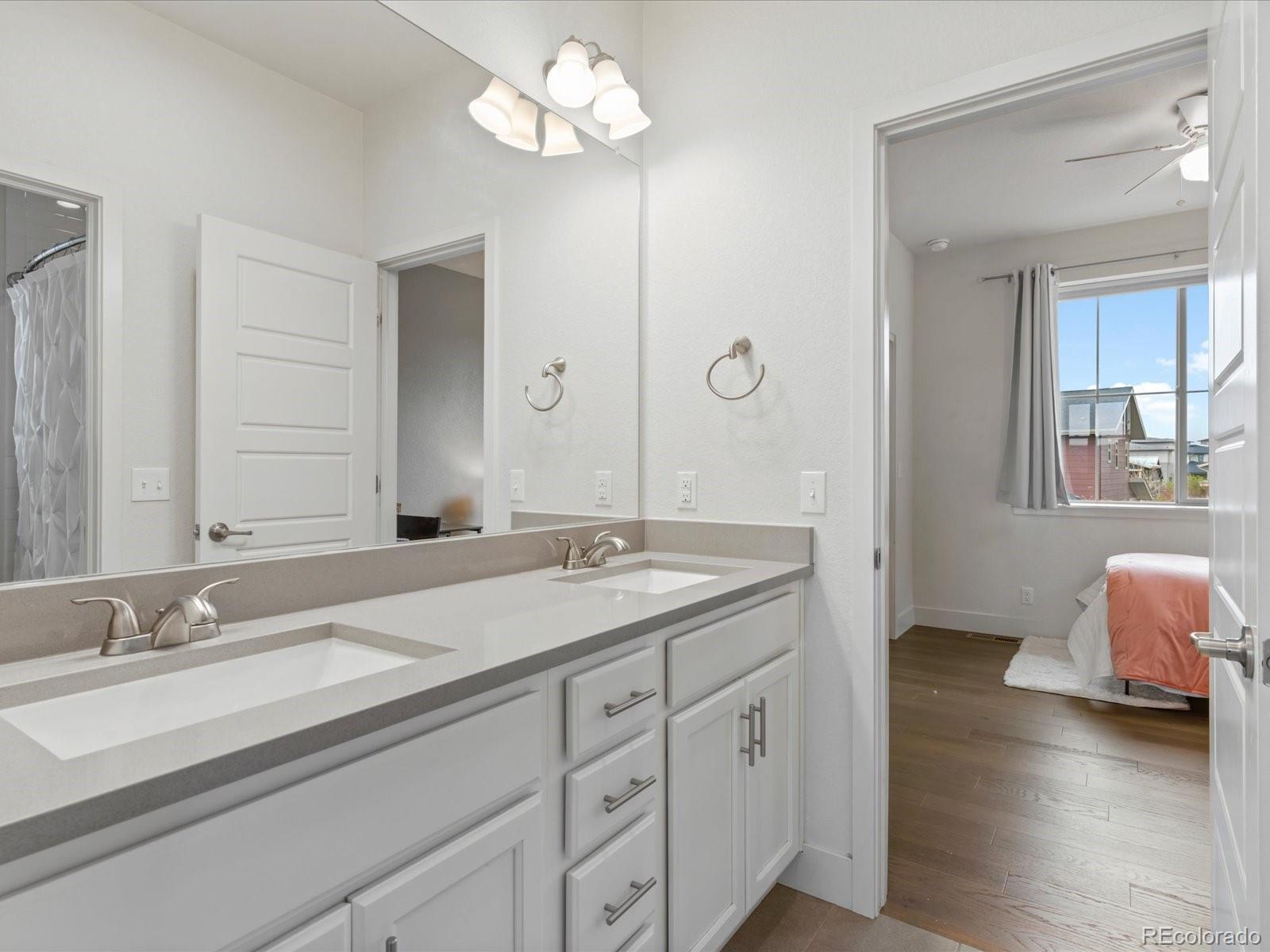 MLS Image #25 for 9378 e 60th place,denver, Colorado