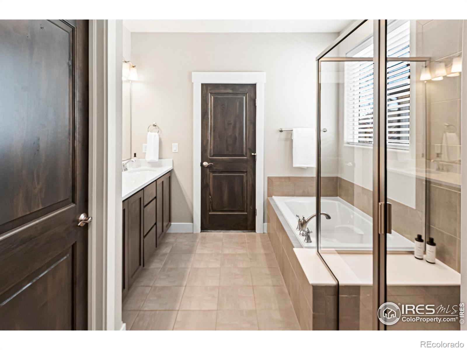 MLS Image #14 for 6057  carmon drive,windsor, Colorado
