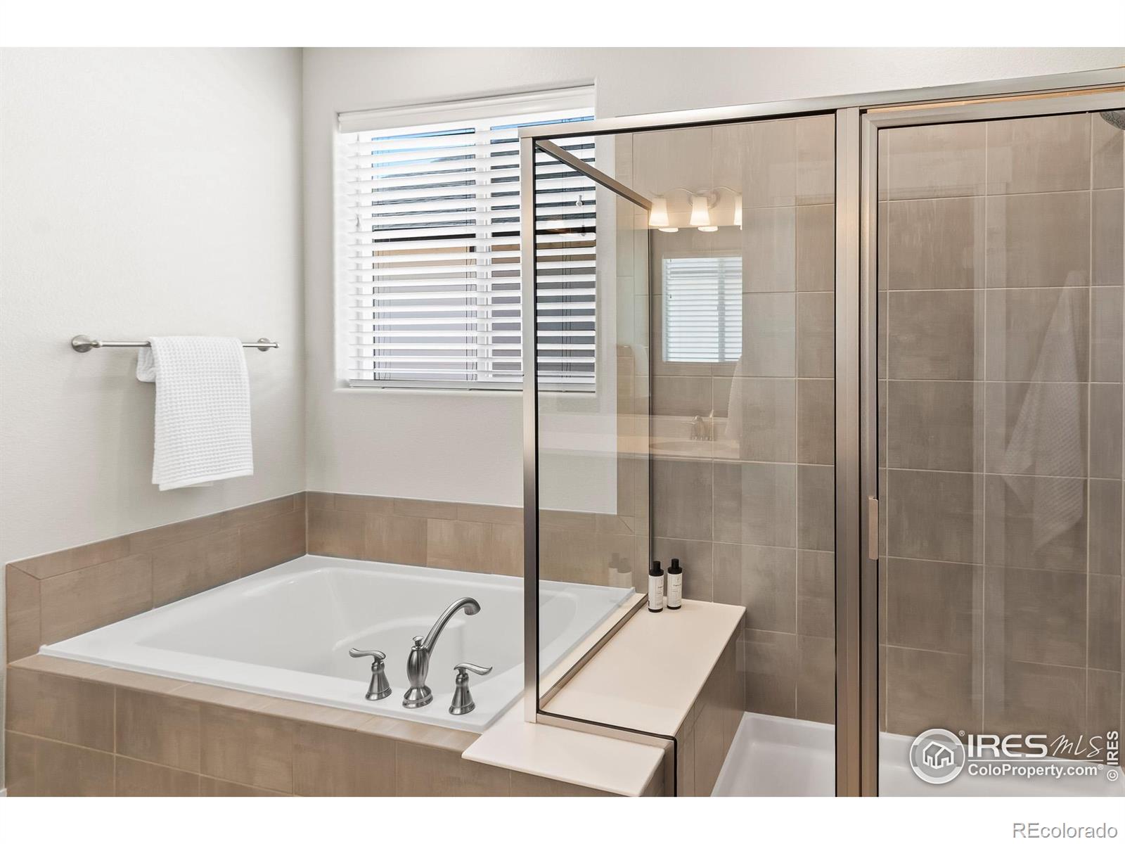 MLS Image #15 for 6057  carmon drive,windsor, Colorado