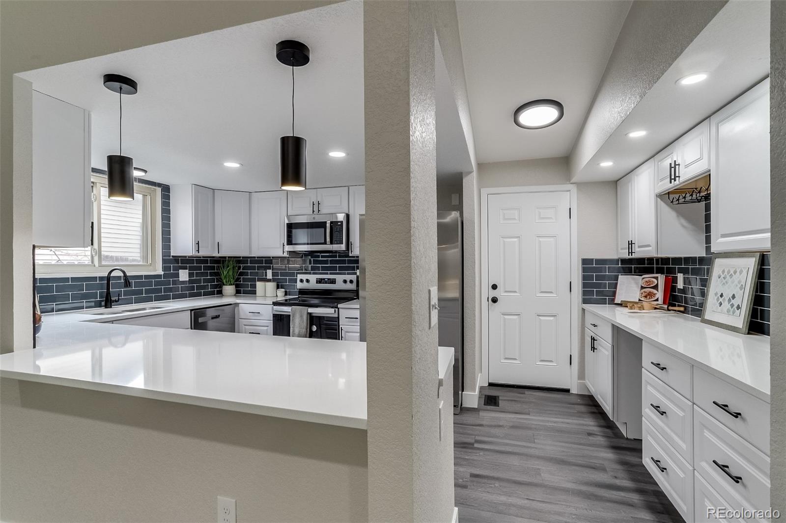 MLS Image #17 for 3402 s olathe way,aurora, Colorado