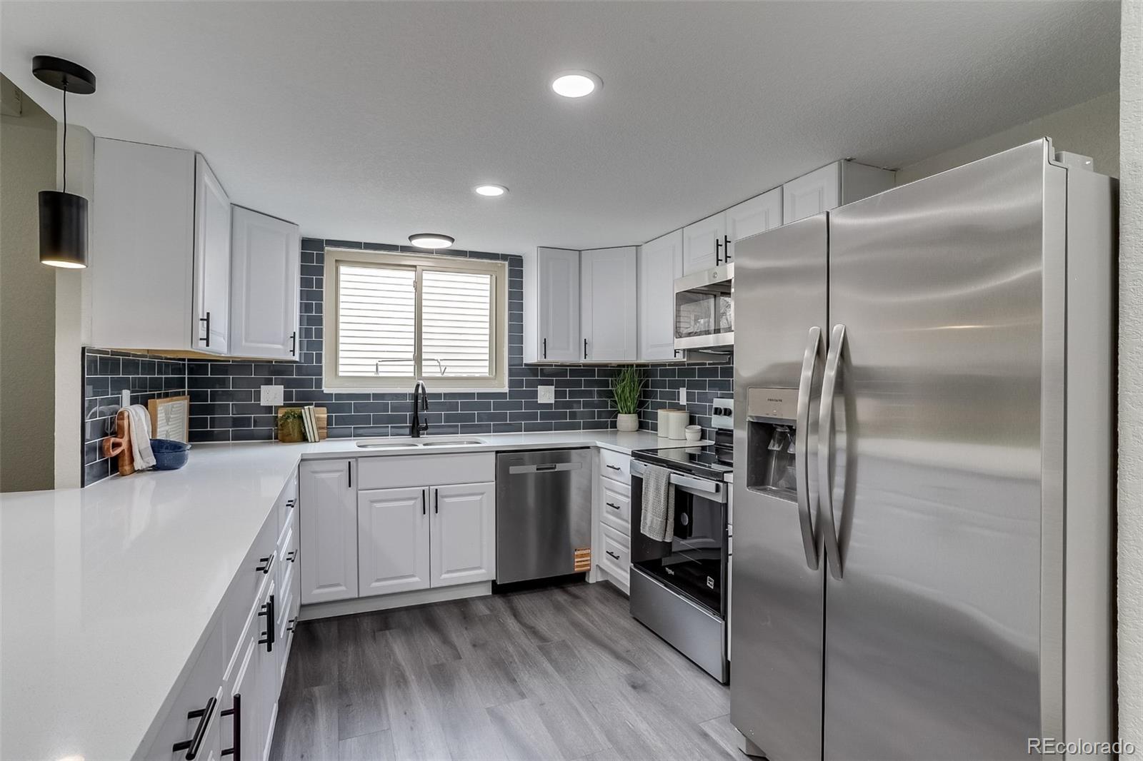 MLS Image #18 for 3402 s olathe way,aurora, Colorado