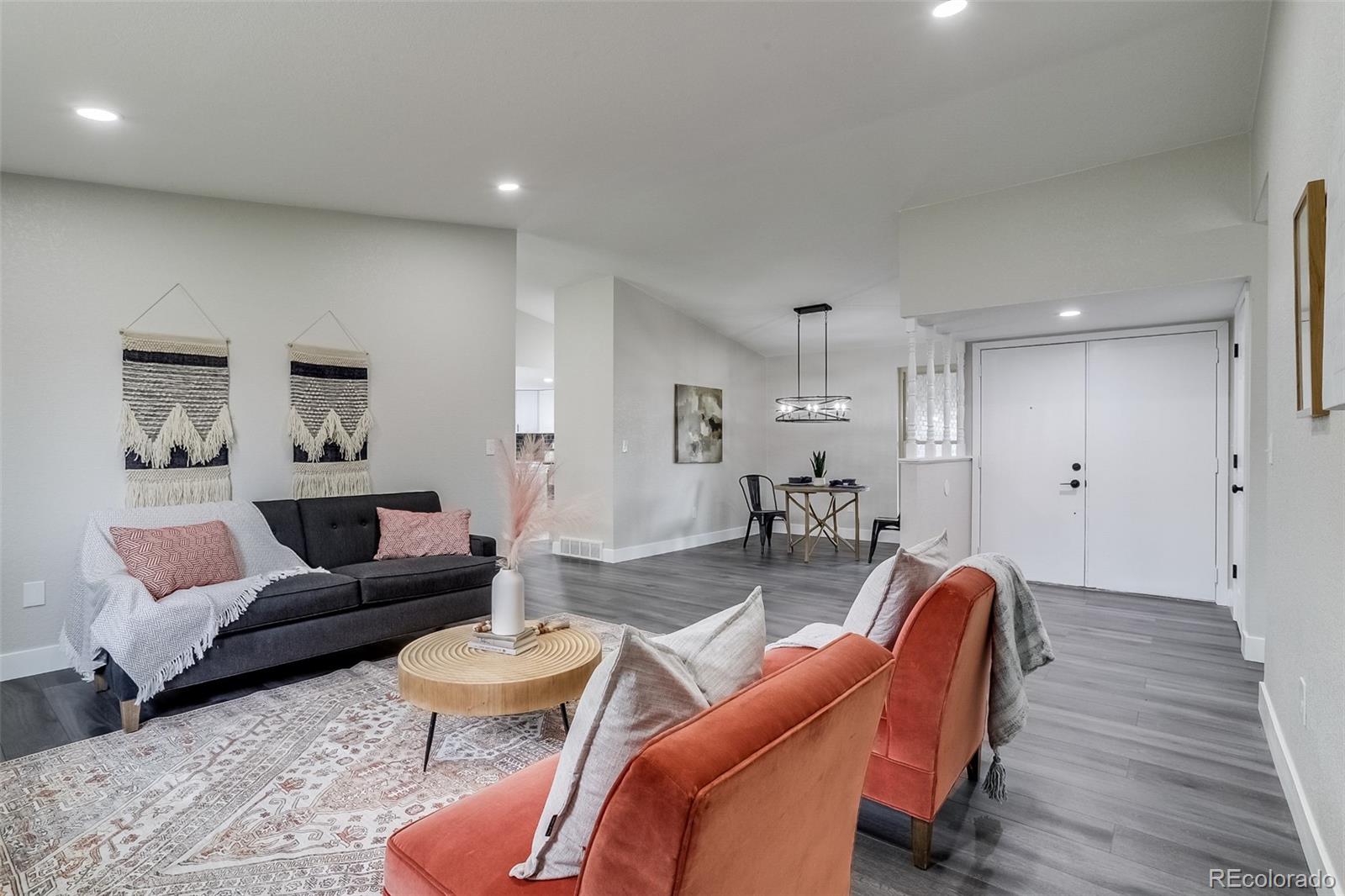 MLS Image #3 for 3402 s olathe way,aurora, Colorado