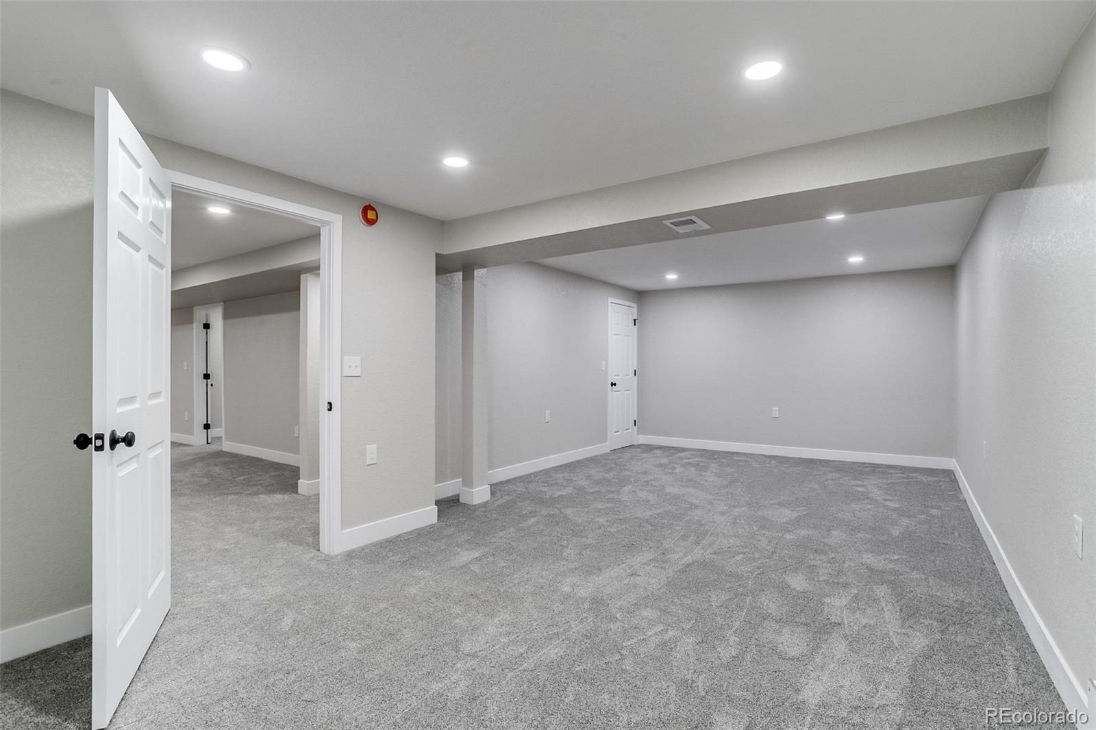 MLS Image #33 for 3402 s olathe way,aurora, Colorado