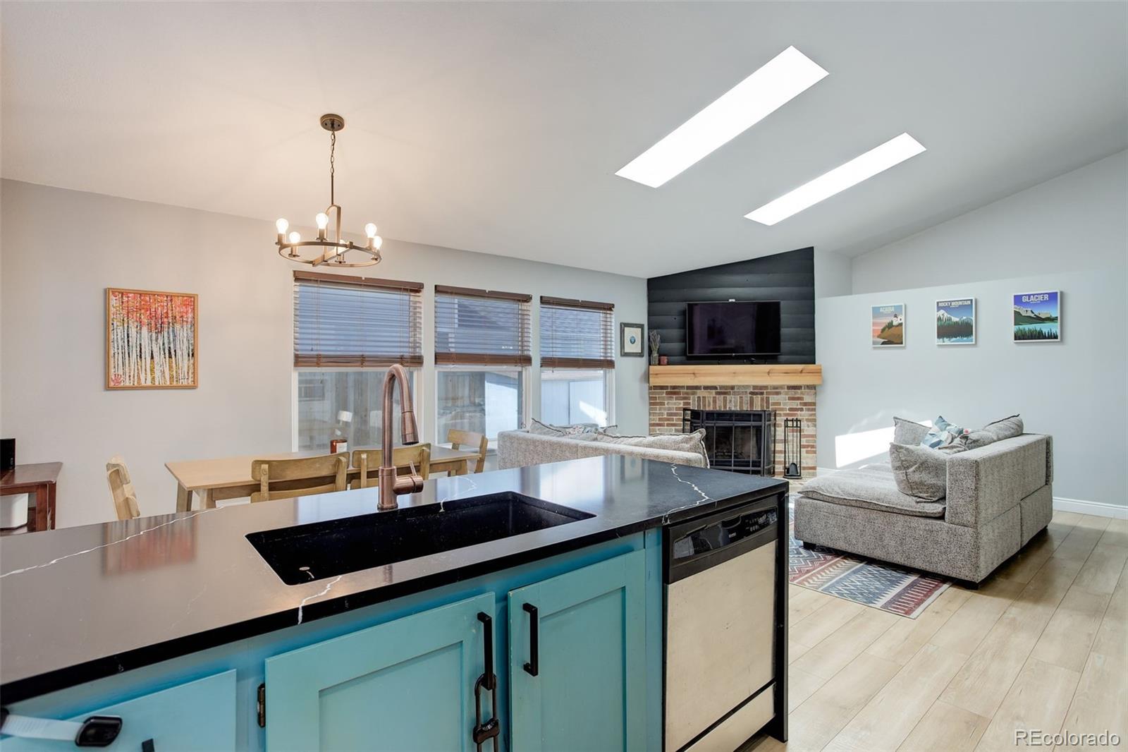 MLS Image #10 for 11420 e 1st avenue,aurora, Colorado