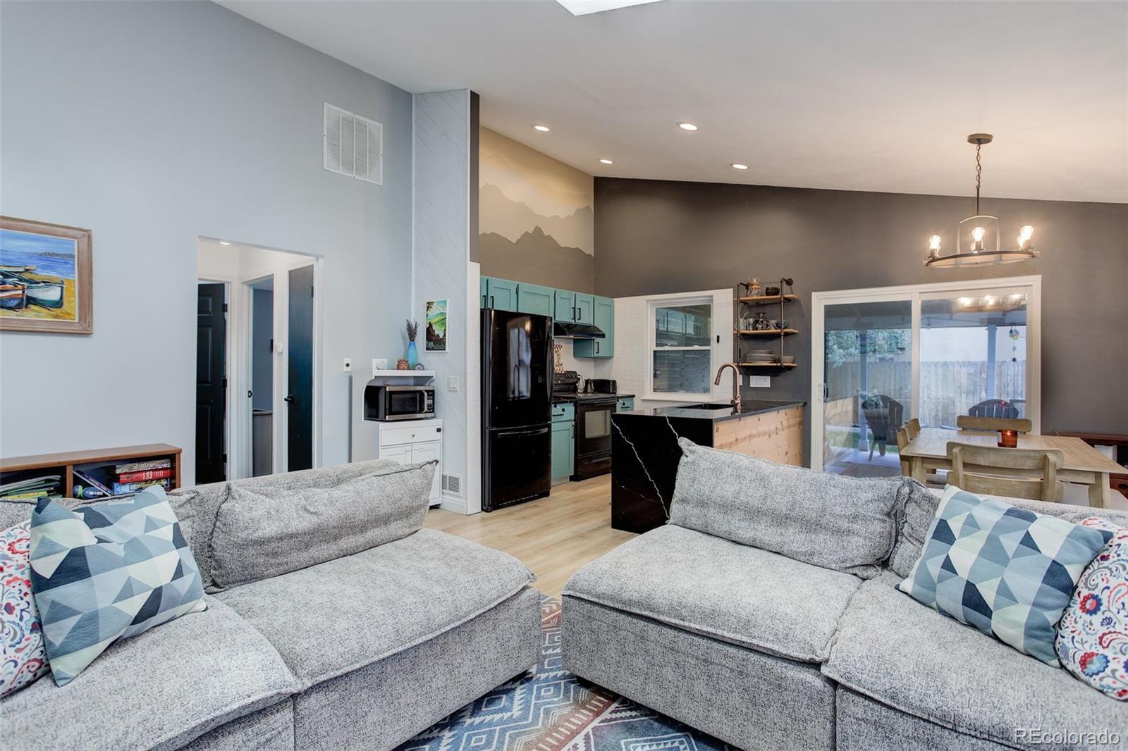 MLS Image #6 for 11420 e 1st avenue,aurora, Colorado