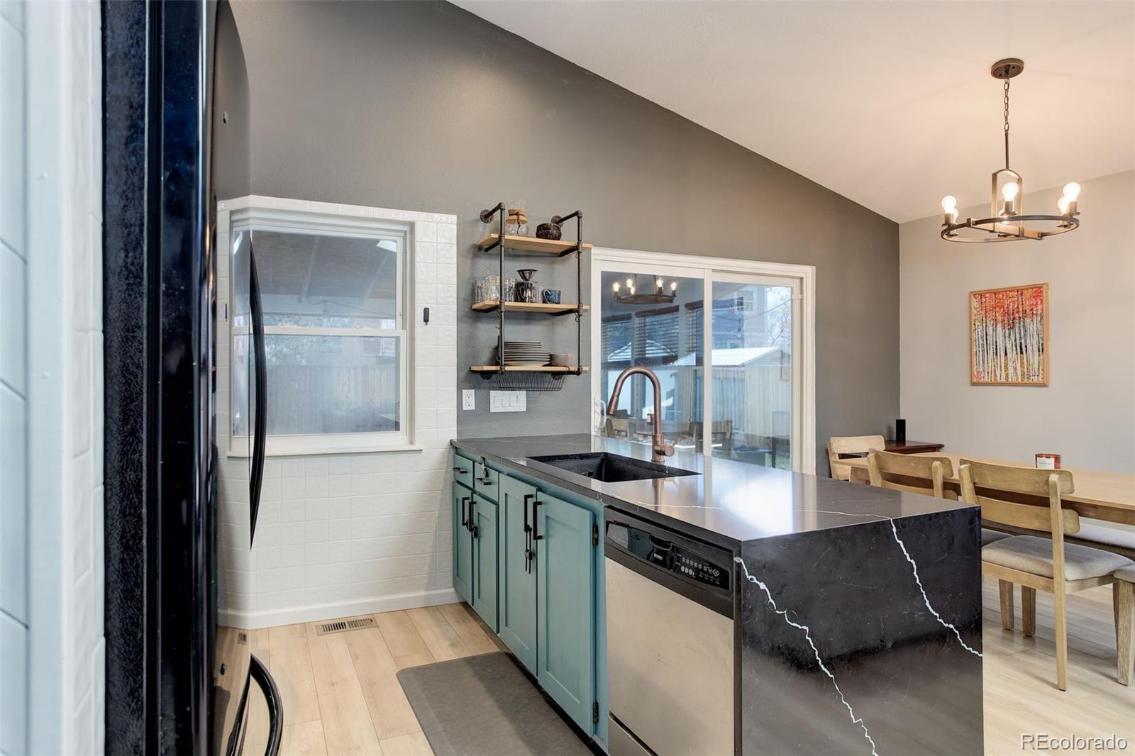 MLS Image #7 for 11420 e 1st avenue,aurora, Colorado