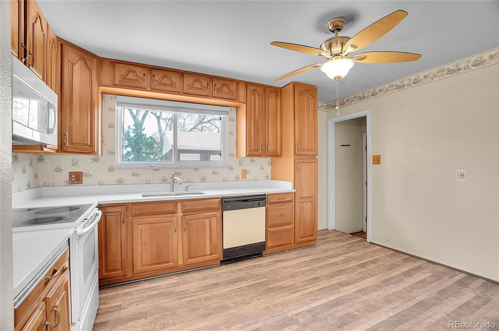 MLS Image #4 for 5510  troy street,denver, Colorado